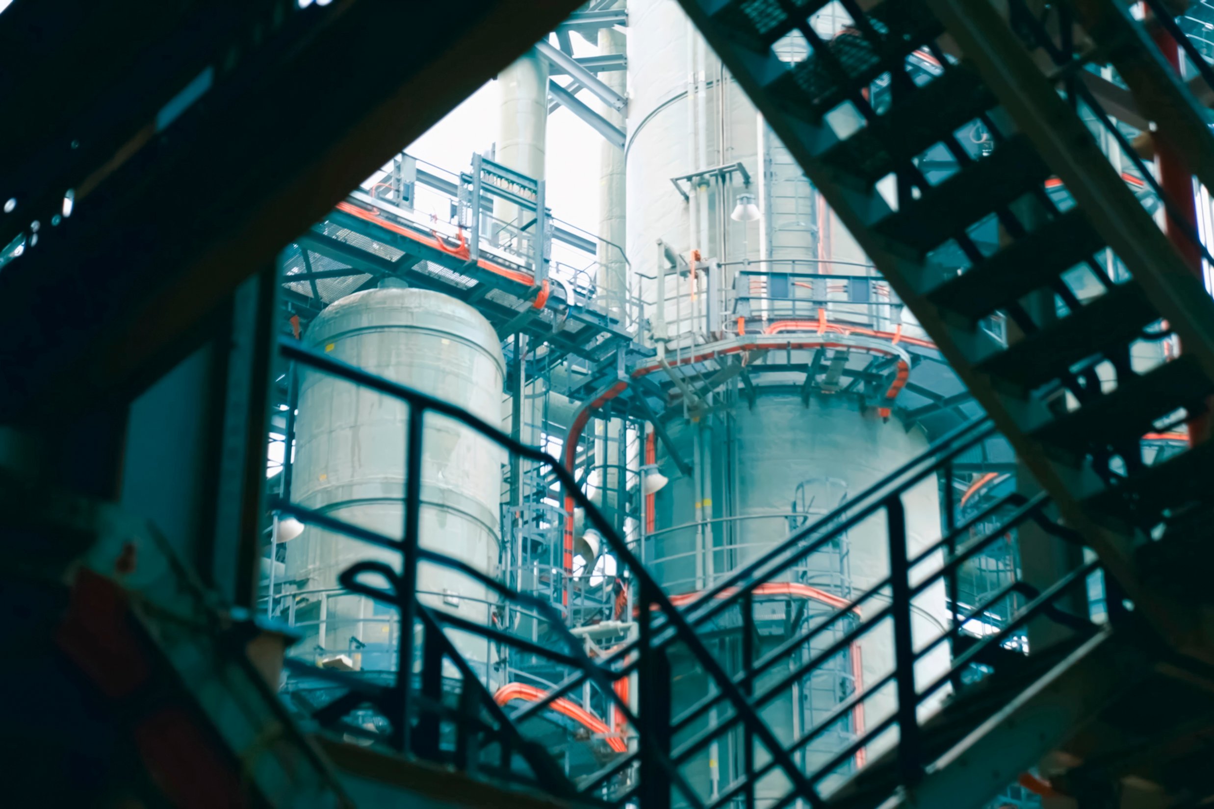 Industrial energy system with complex pipe infrastructure